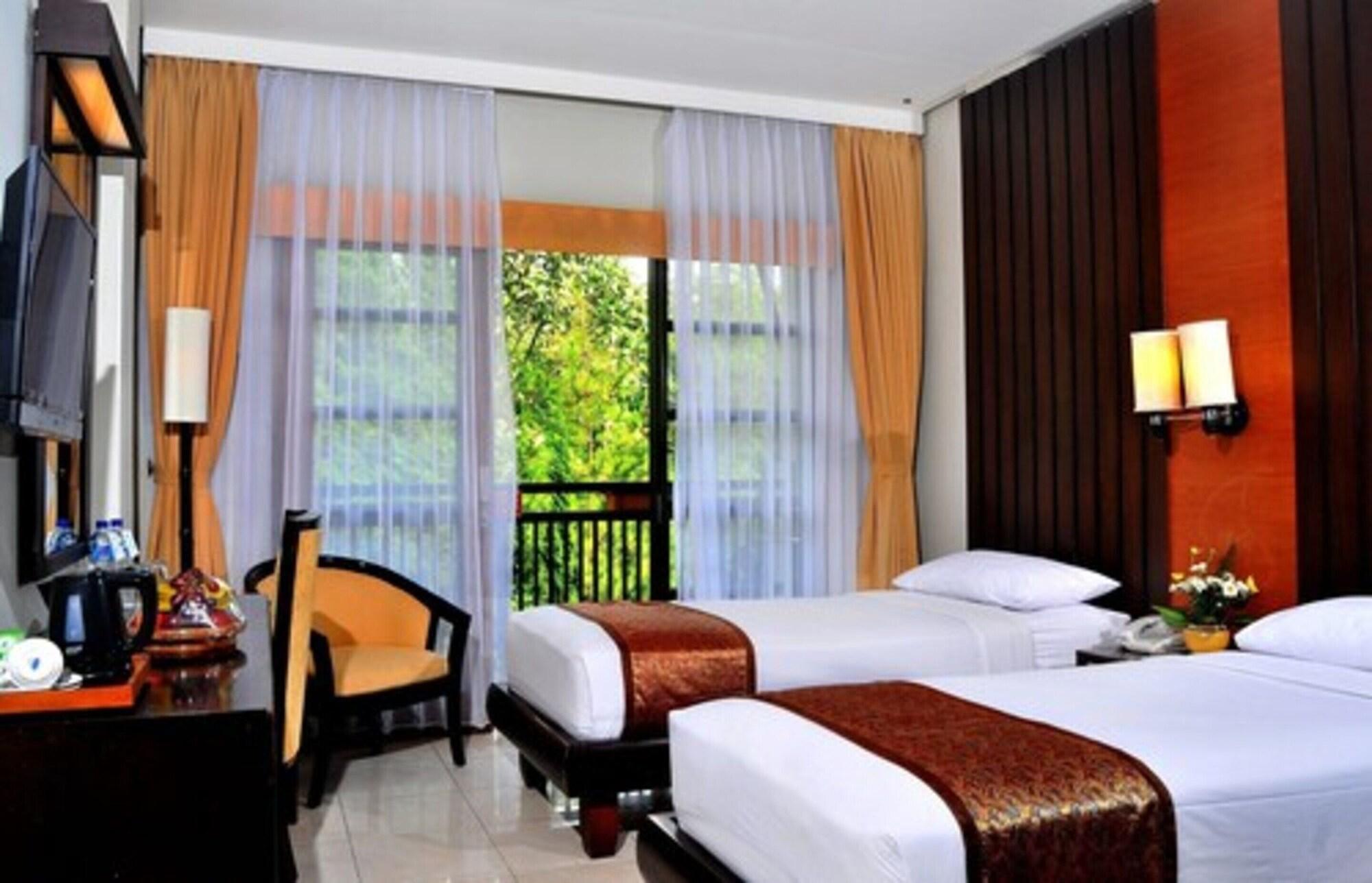 Sari Ater Hotel & Resort Ciater Extérieur photo
